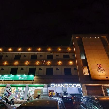 מלון Suluru Sri Lakshmi Palace A/C מראה חיצוני תמונה