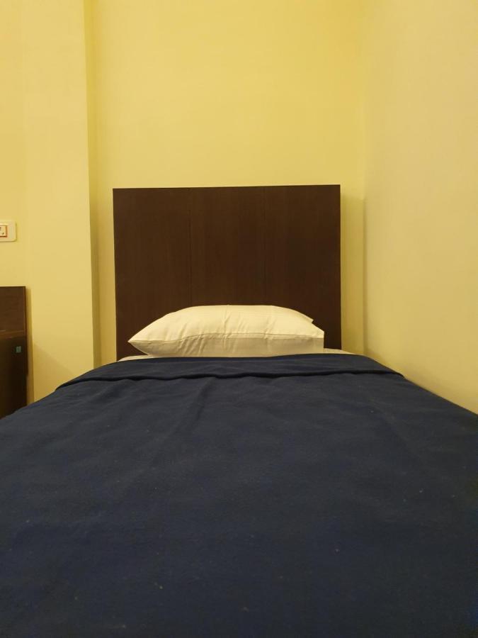 מלון Suluru Sri Lakshmi Palace A/C מראה חיצוני תמונה